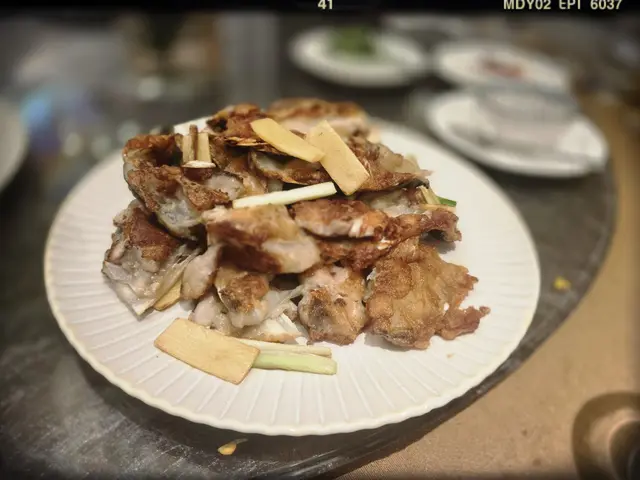 大良銅盆煎焗魚咀（$228/份）